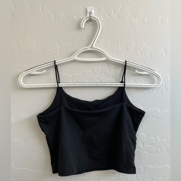 Cropped Black Tank - Picture 3 of 3